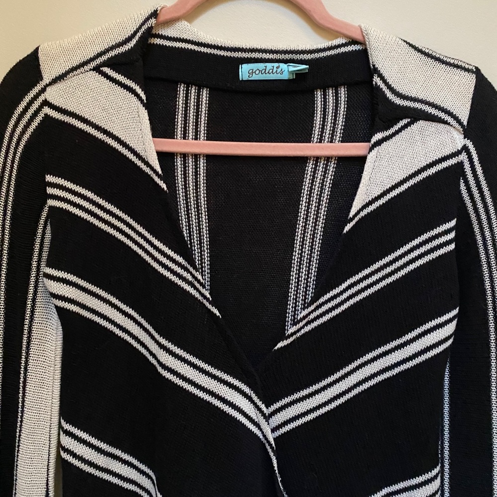 Goddis Cardigan - Picture 2 of 4